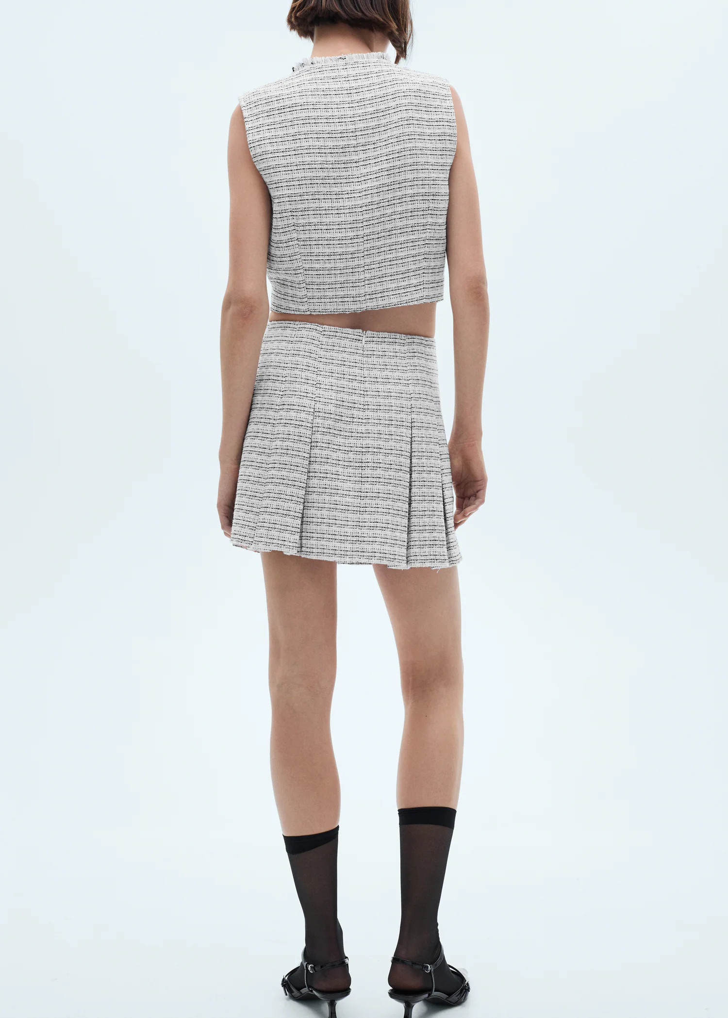 Tweed mini-skirt with buttons - Women | MANGO Canada | Mango Canada
