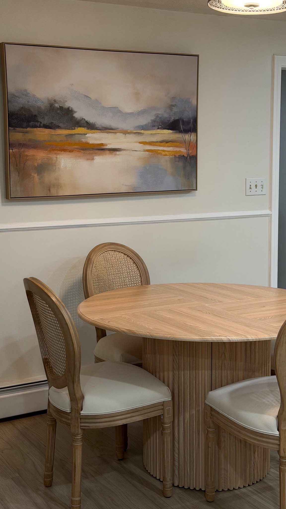 Modern Dining set up. 
This works perfectly for any small apartment or condos. All under $550

#LTKHome