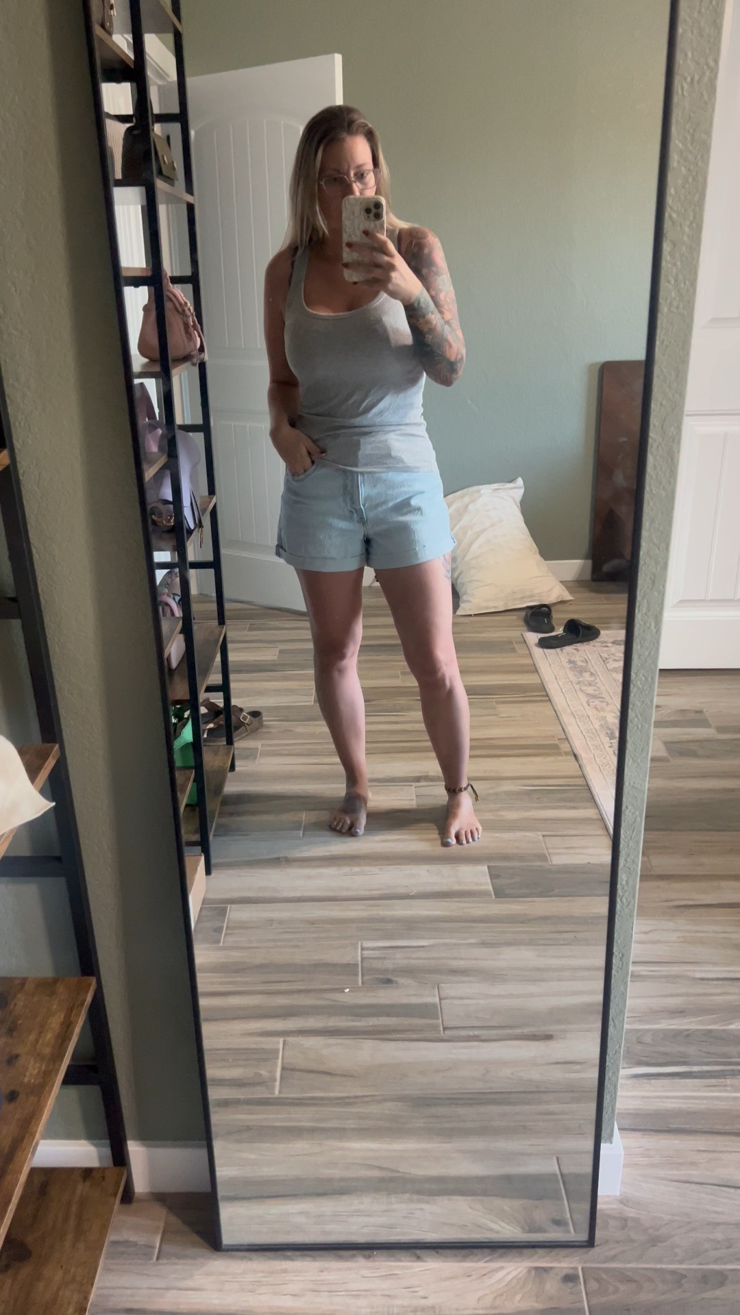 Another great pair of shorts. They can be rolled down for extra length. 

#LTKStyleTip #LTKFindsUnder100