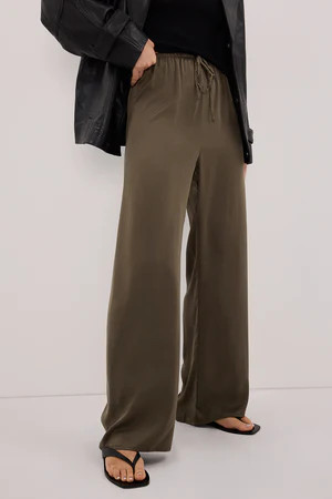 PERCY OLIVE SILK PANT | DISSH