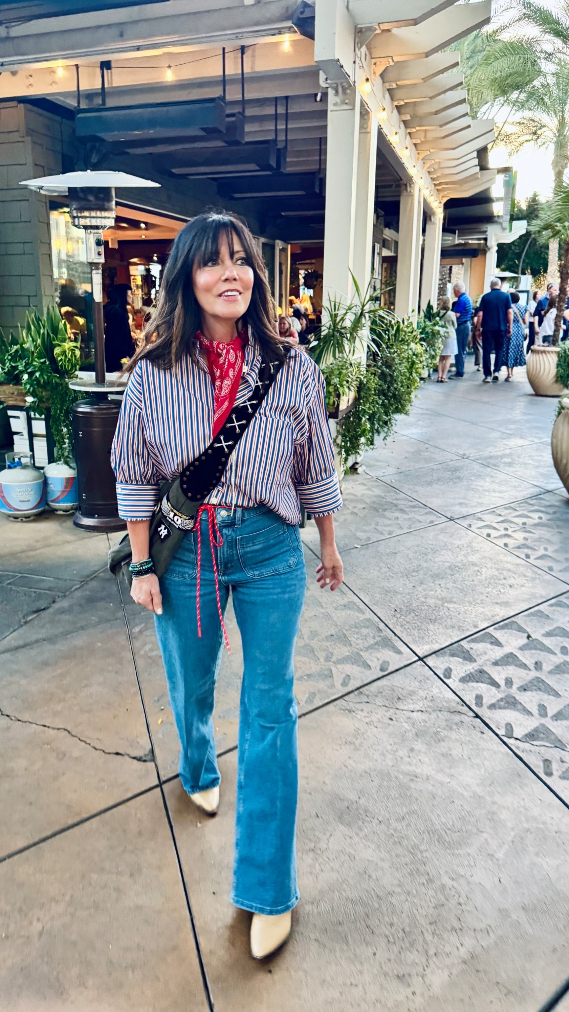 What I wore going to eat and shop at kierland commons in Scottsdale 

#LTKOver40 #LTKTravel #LTKootd