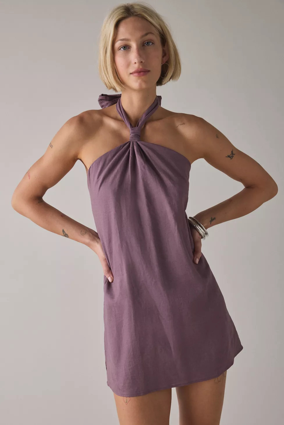 ReMADE By UO Made In LA EcoVero™ Linen Knotted Halter Mini Dress | Urban Outfitters (US and RoW)