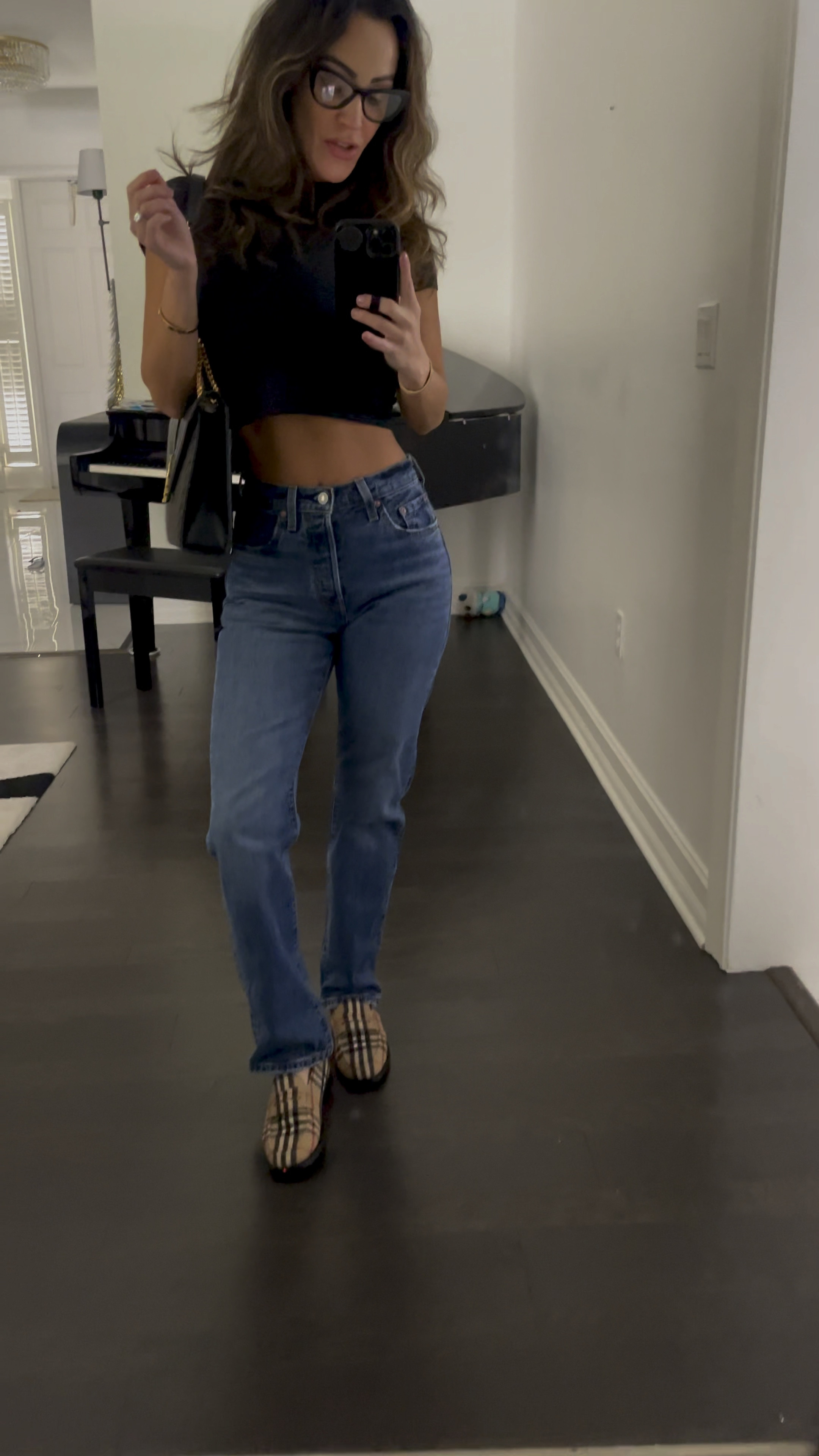 The #jeans are giving off duty model🙌🏻 & im here for it!! They are also %30 off rn! You have to click for discounted price! Why have I never owned a pair of #levis ?!? 

#LTKsalealert #LTKVideo #LTKstyletip