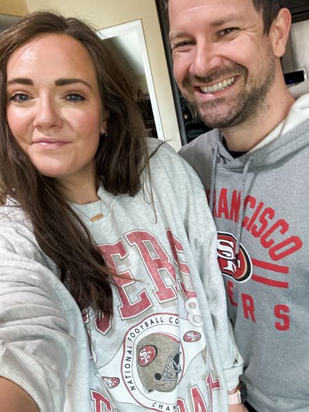 Let's goooooo 49ers!!! ❤️✨🙌🏻 Who are you rooting for today?? My sweatshirt is the comfiest and comes in lots of different teams!! Also linking my outfit today! 

#LTKfindsunder50 #LTKfindsunder100 #LTKsalealert