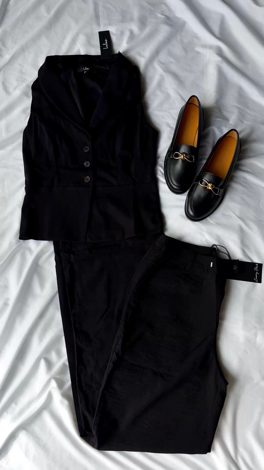 Work outfit ideas for creatives

#LTKgrwm #LTKootd #LTKvlog