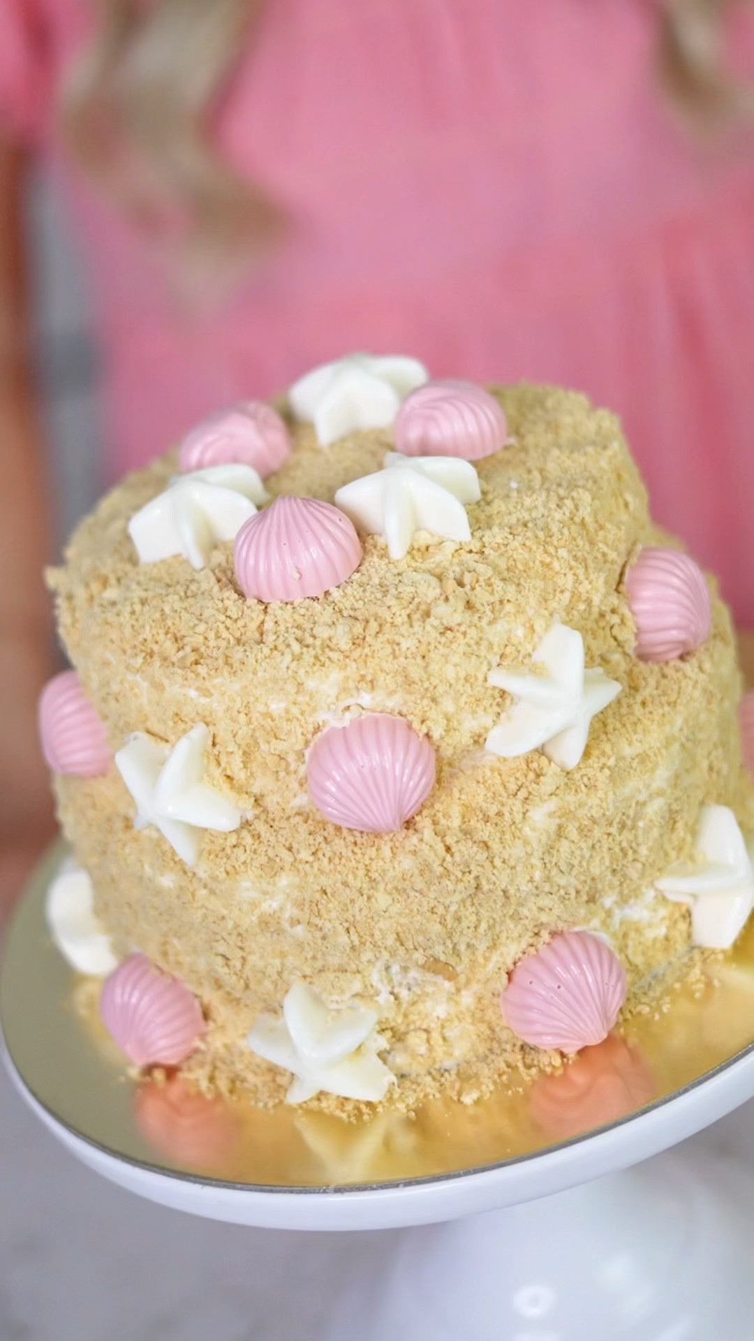 Used these Shell molds to transform a store bought cake into a sand castle cake!🐚 So easy and SO cute!


#LTKParties #LTKHome #LTKSeasonal