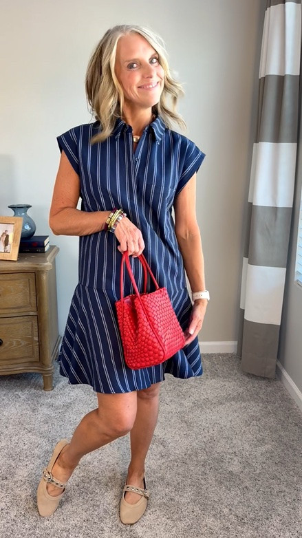 So stinkin cute. I’m wearing a small and love the fit. Fully lined, easy throw on and go look ￼ back to school, teacher look

#LTKootd #LTKgrwm #LTKOver40