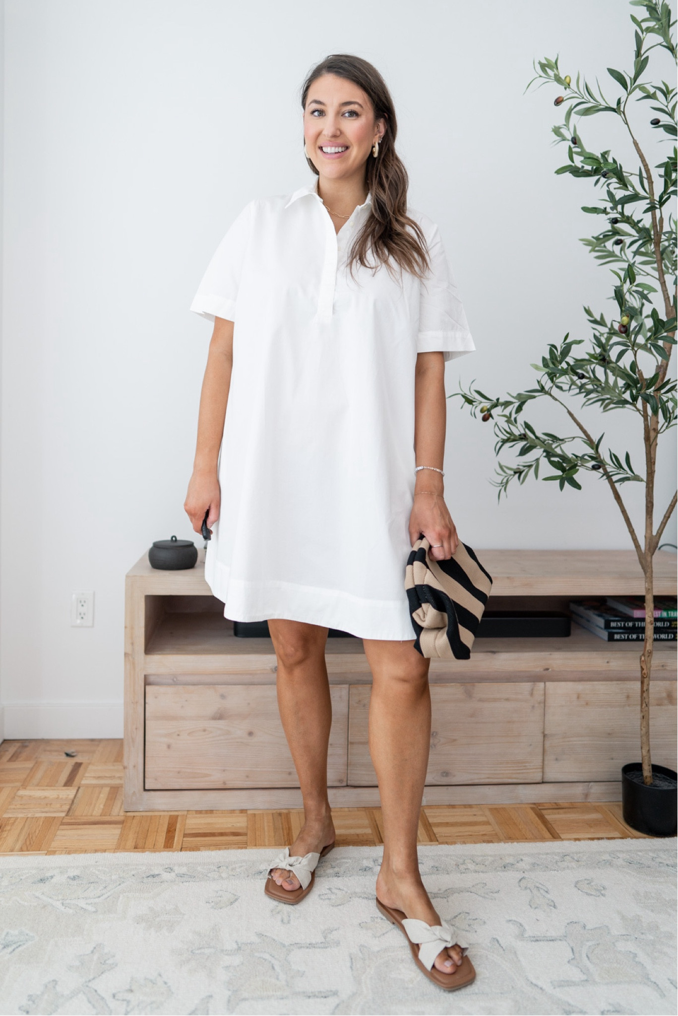 Old navy white shirt dress wearing large size L runs a little large 


Old navy | under 50 | size 10 fashion | size 10 | Tall girl outfit | tall girl fashion | midsize fashion size 10 | midsize | tall fashion | tall women | 

#LTKMidsize #LTKFindsUnder50 #LTKStyleTip