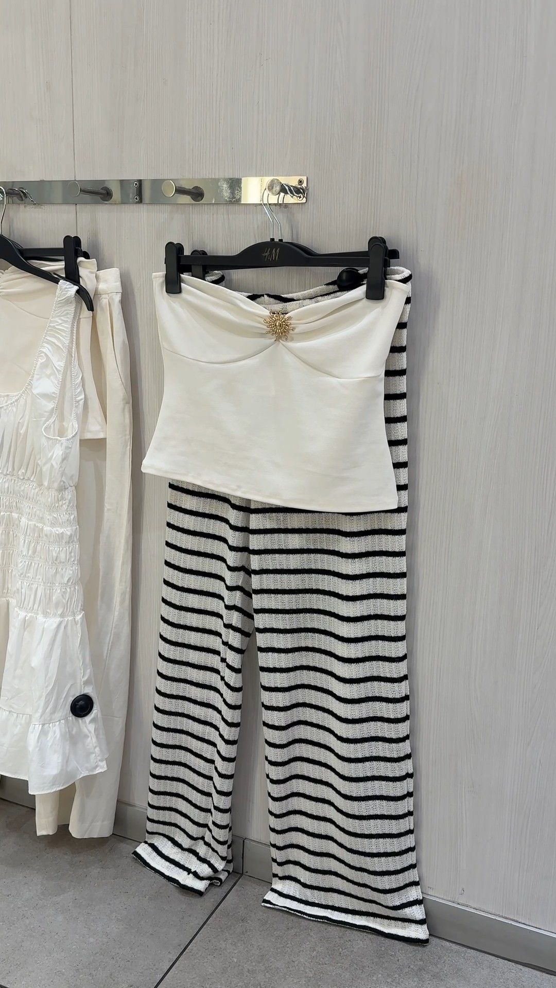 Found the cutest H&M beachwear/summer set 🐚🌊👙☀️