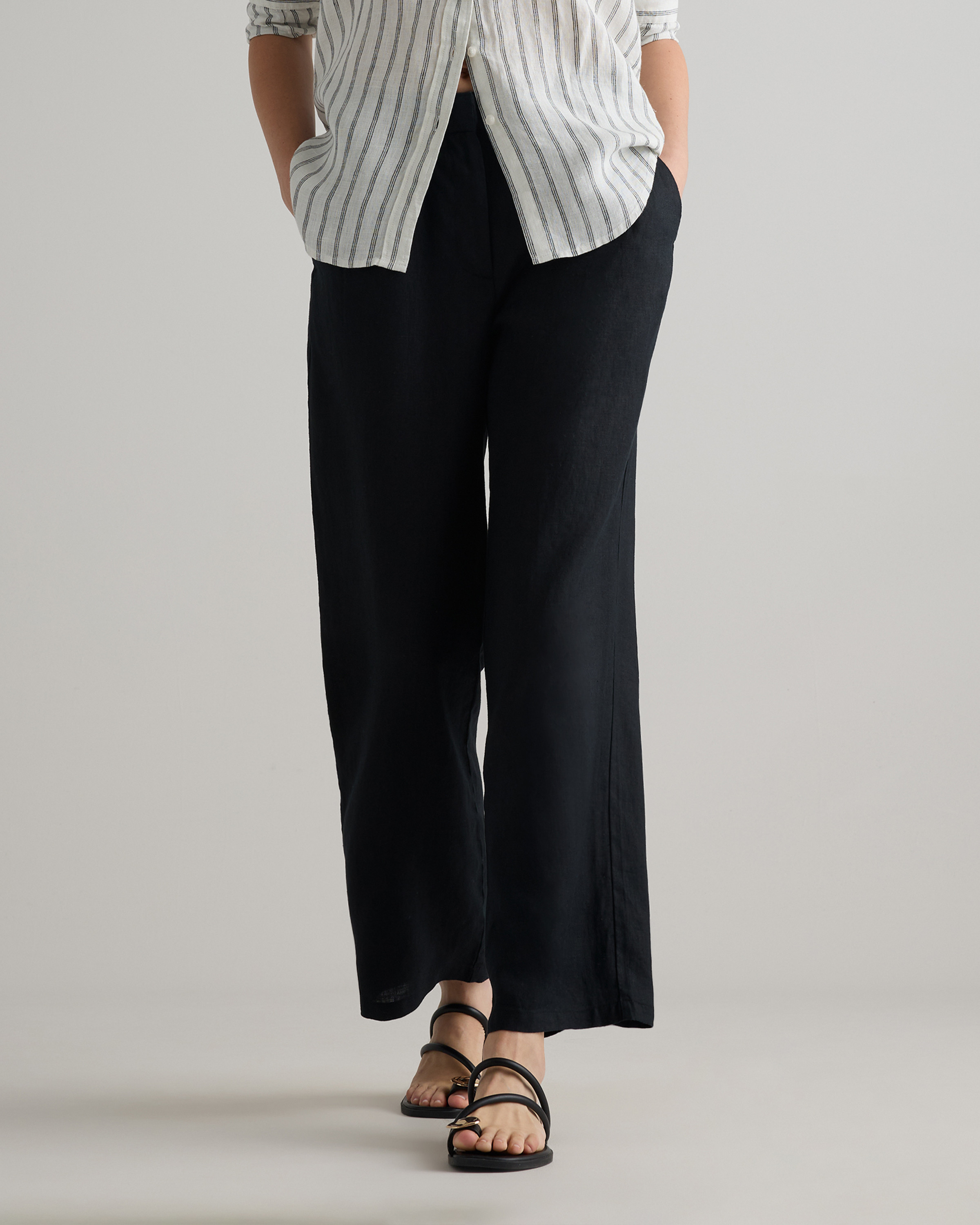 Quince | Women's 100% European Linen Pleated Trouser in Black, Size 0 | Quince