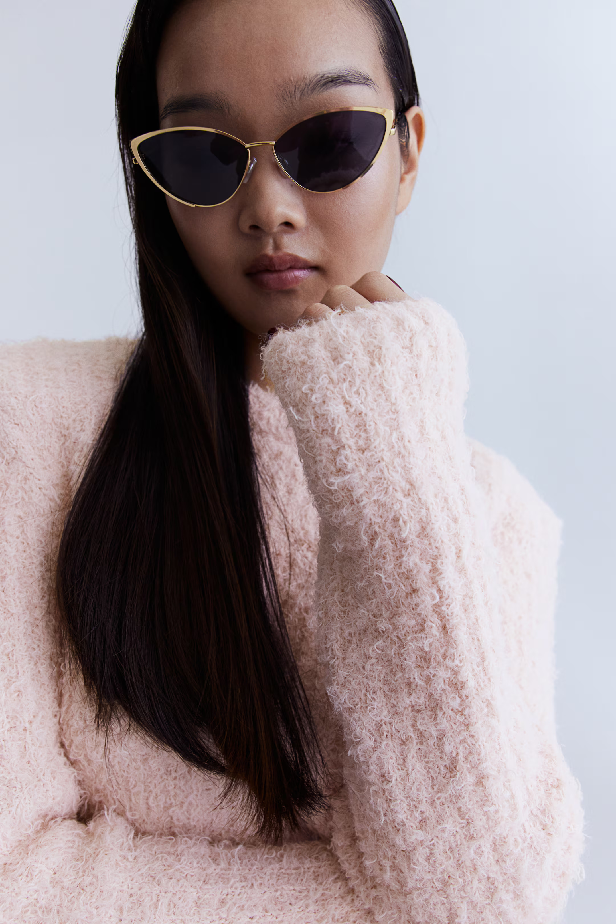 Flauschiger Pullover mit Schulterpolstern | H&M (DE, AT, CH, NL, FI)