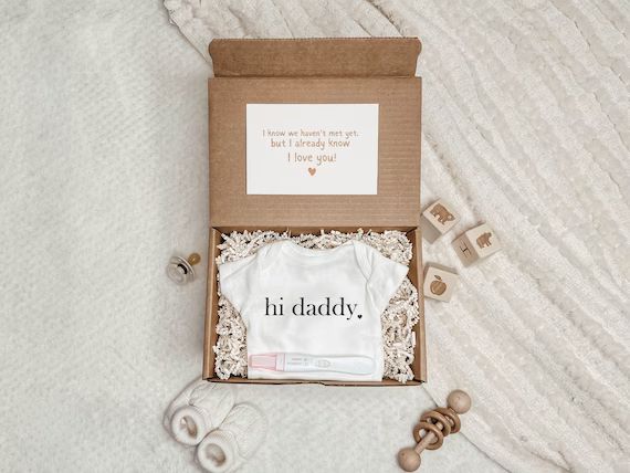 Pregnancy Announcement Box: hi Daddy Mommy Grandma | Etsy | Etsy (US)