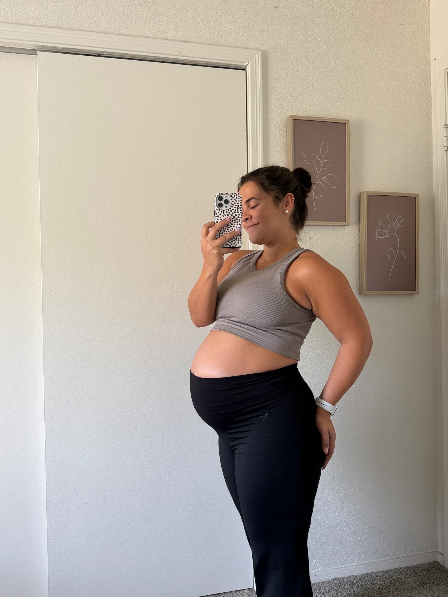 my fav workout leggings 🖤

#LTKActive #LTKootd #LTKBump