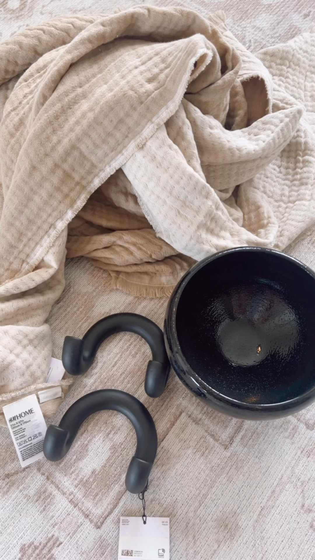 H&M Home finds! A few pieces I’ll be incorporating in our entryway and the nursery, stay tuned to see how I style them 🤎

#LTKSaleAlert #LTKFindsUnder50 #LTKHome