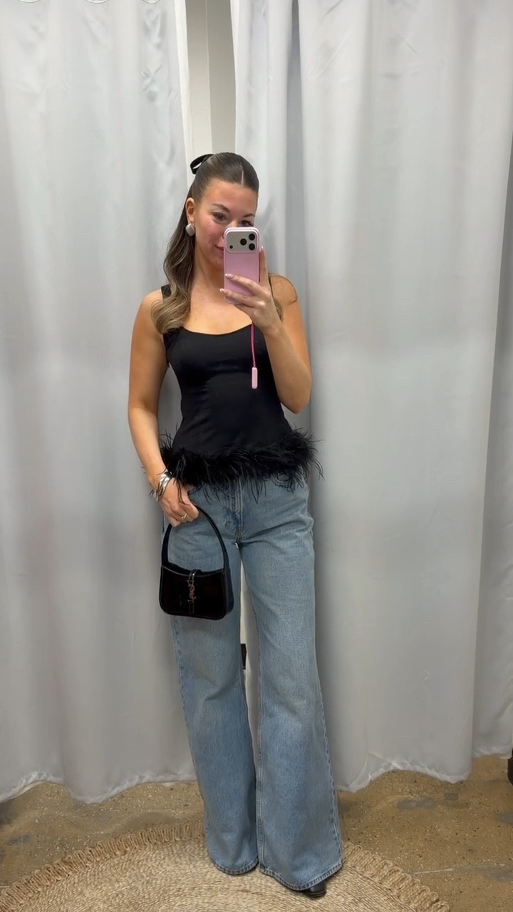 Hutch event look for New York fashion week white denim black feather tank paired with denim jeans and boots 

Colleen code: emerson10
Vivrelle code: emersonhannon 

Wearing my usual small/25

Date night
Denim jeans
Girls night
Valentines
Feather tank
Nyfw 

#LTKgrwm #LTKSeasonal #LTKNYFW