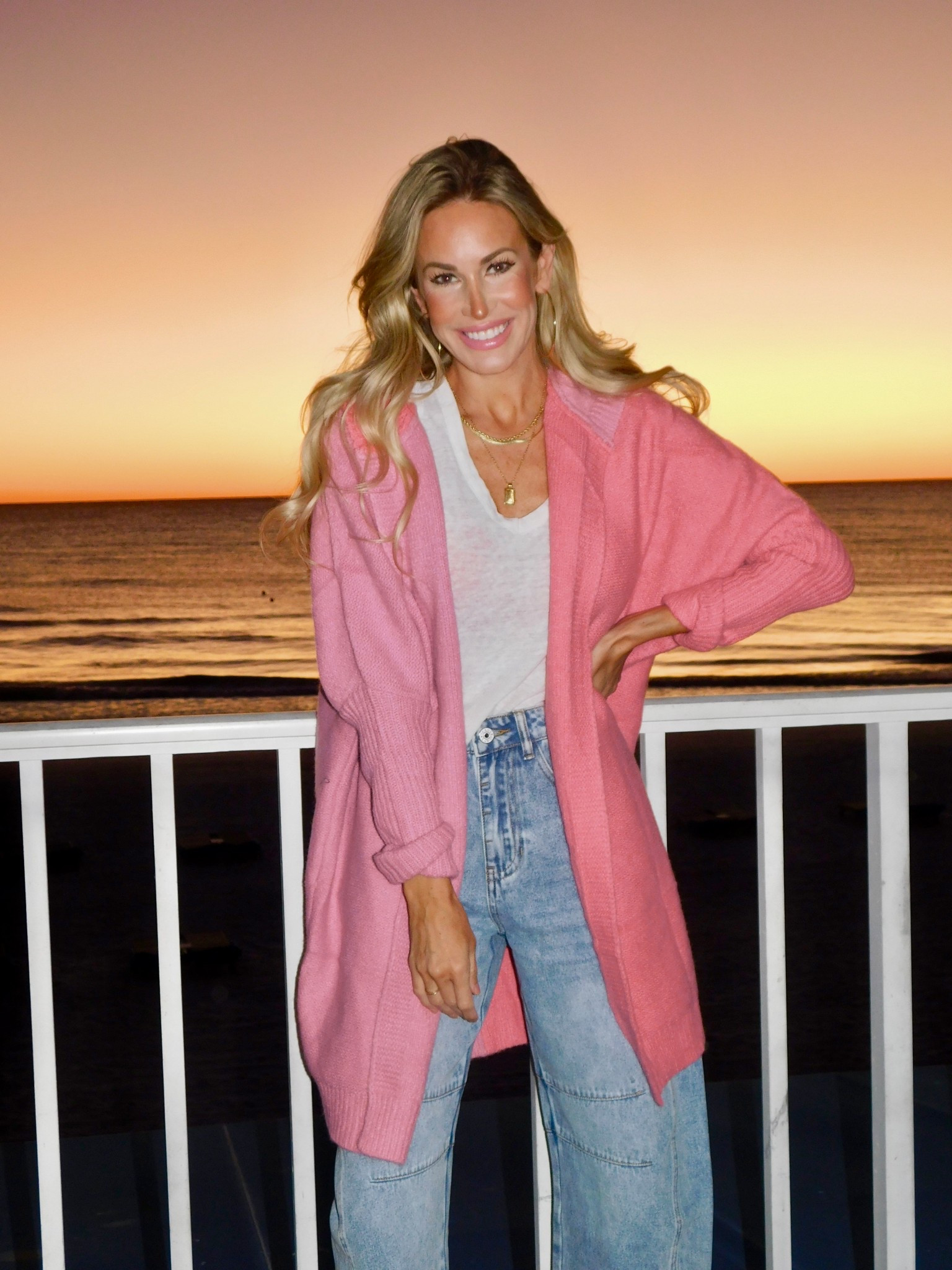 #pinkcardigan #ombre #cardigan 

#LTKSaleAlert #LTKFindsUnder100 #LTKHoliday