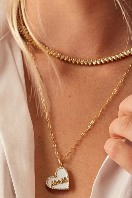 Gold necklaces 
Gifts for her 

#LTKGiftGuide
