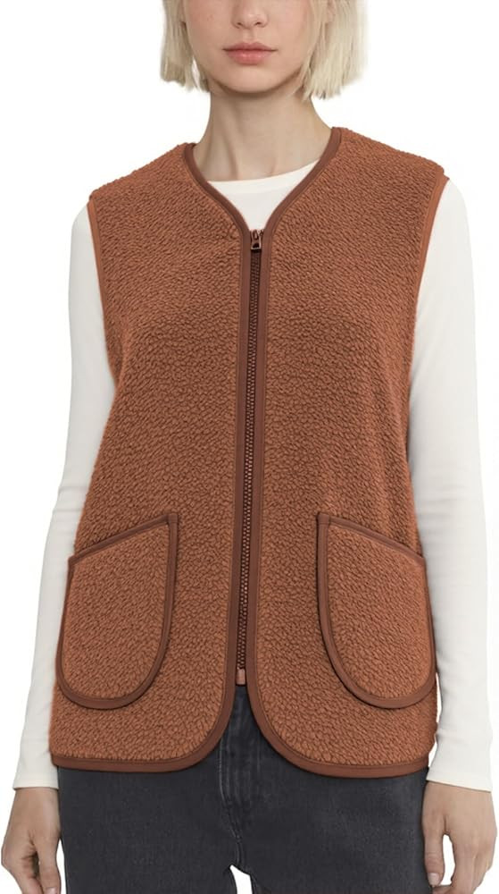 Zhiyouni Women's Fuzzy Fleece Vest Casual Sleeveless Sherpa Jacket Coat Gilet with Pockets | Amazon (US)