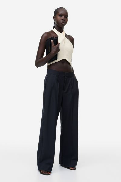 Halterneck Crop Top | H&M (US + CA)