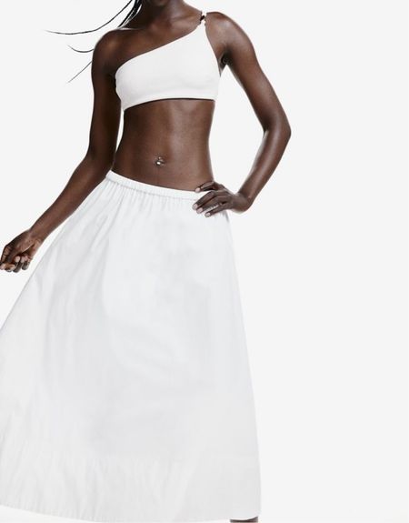 White midi skirt 

#LTKSeasonal #LTKfindsunder50 #LTKstyletip