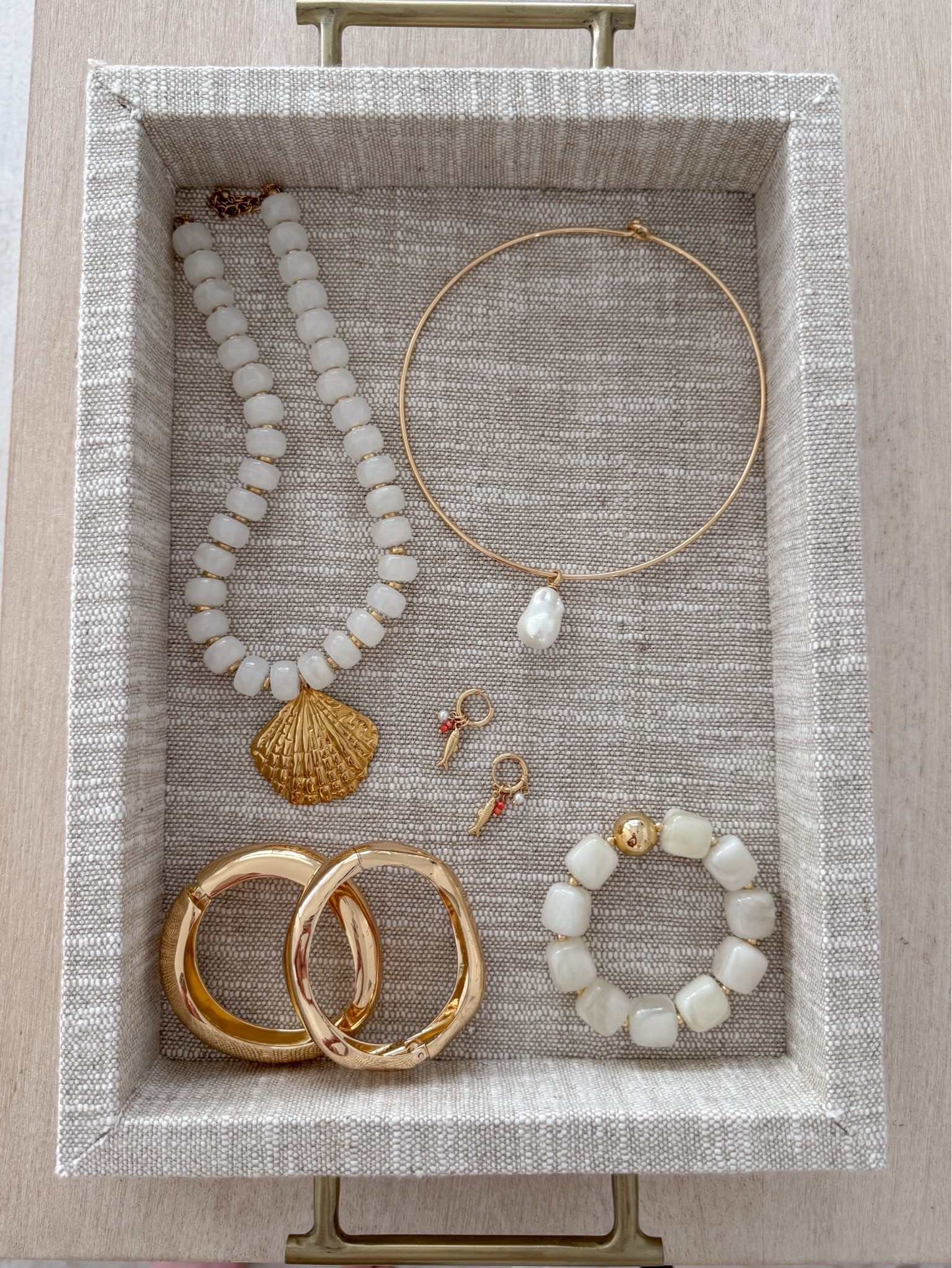 Amazon summer jewelry I’ve been wearing and getting so many compliments on! 

Vacation looks, shell necklace, bubble necklace, baublebar collar, look for less, gold bangles, fish jewelry, earrings, trending, beaded jewelry, affordable finds, fancythingsblog

#LTKootd #LTKSeasonal #LTKTravel