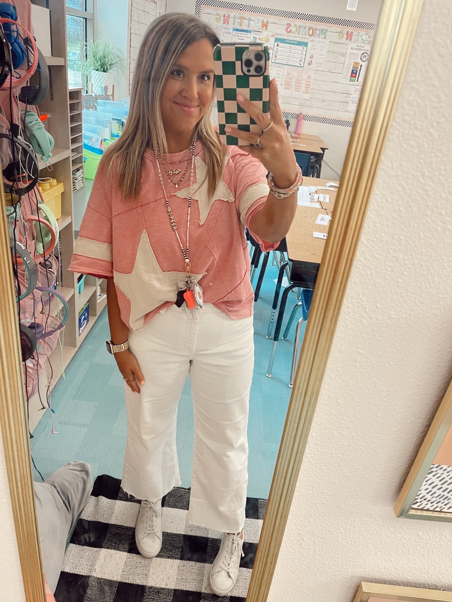 Star knit top and J. Crew Factory wide leg crop jeans 

#LTKWorkwear #LTKFindsUnder50 #LTKStyleTip