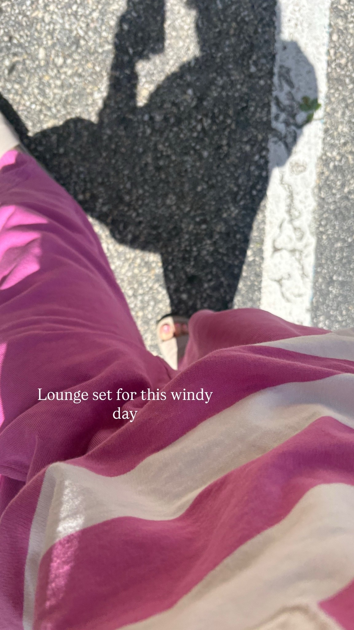 Lounge set for a windy day!!!

#LTKootd #LTKmomlife #LTKgrwm