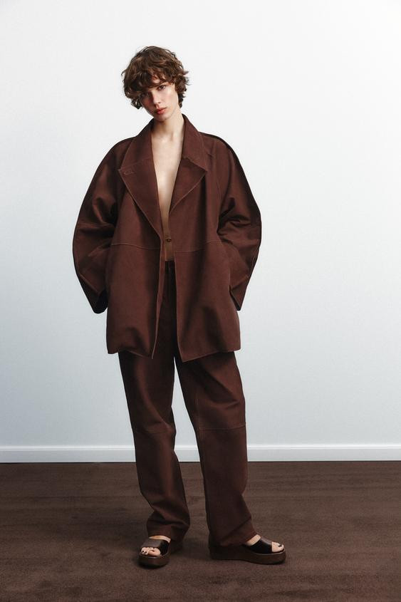 TRENCH CORTO OVERSIZE IN PELLE SCAMOSCIATA | Zara IT