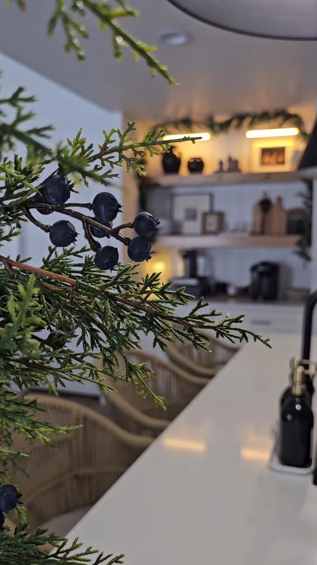 Christmas coffee bar styling 🎄❤️

#LTKHoliday #LTKHome #LTKSeasonal