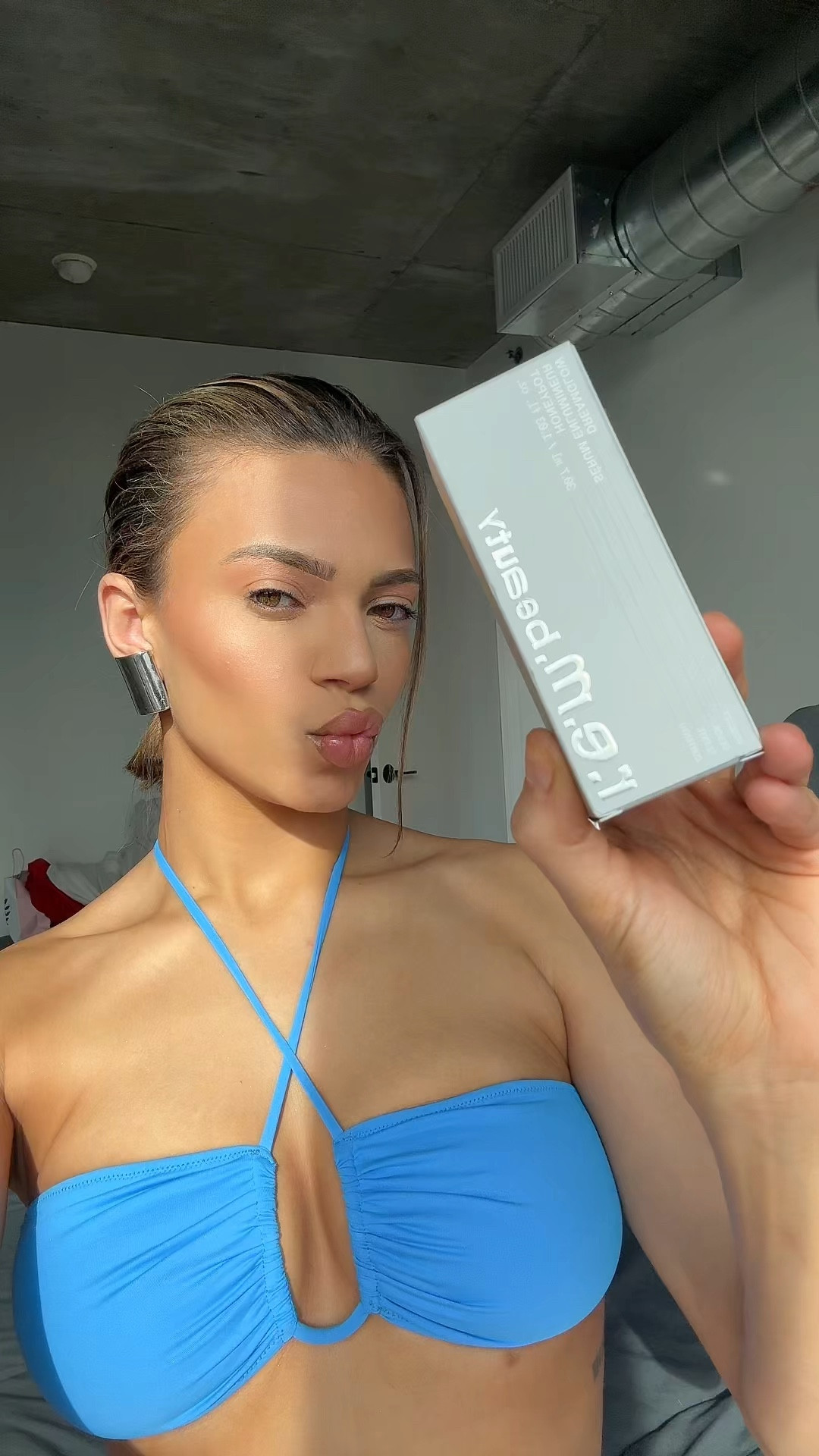 R.E.M Beauty Dream Glow ✨
Color: HoneyPot

#LTKFestival #LTKBeauty #LTKSeasonal