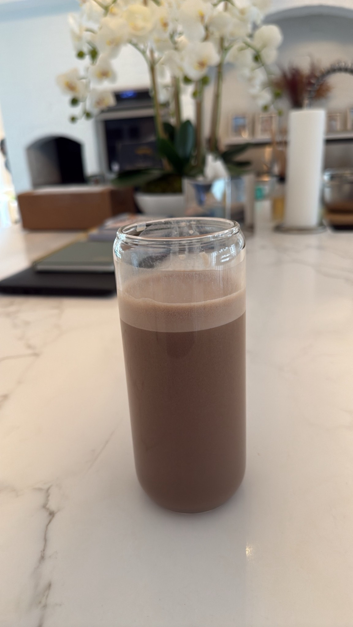 Every morning I drink this protein coffee- it is so good. Something I truly look forward to ☕️


- 1 nespresso vanilla vertuo pod
1 cup or so of califia oat milk 
- 1 serving of the chocolate owyn protein powder 

Blend then pour into these glass cups over ice 

#LTKmorningroutine #LTKdayinmylife #LTKHome