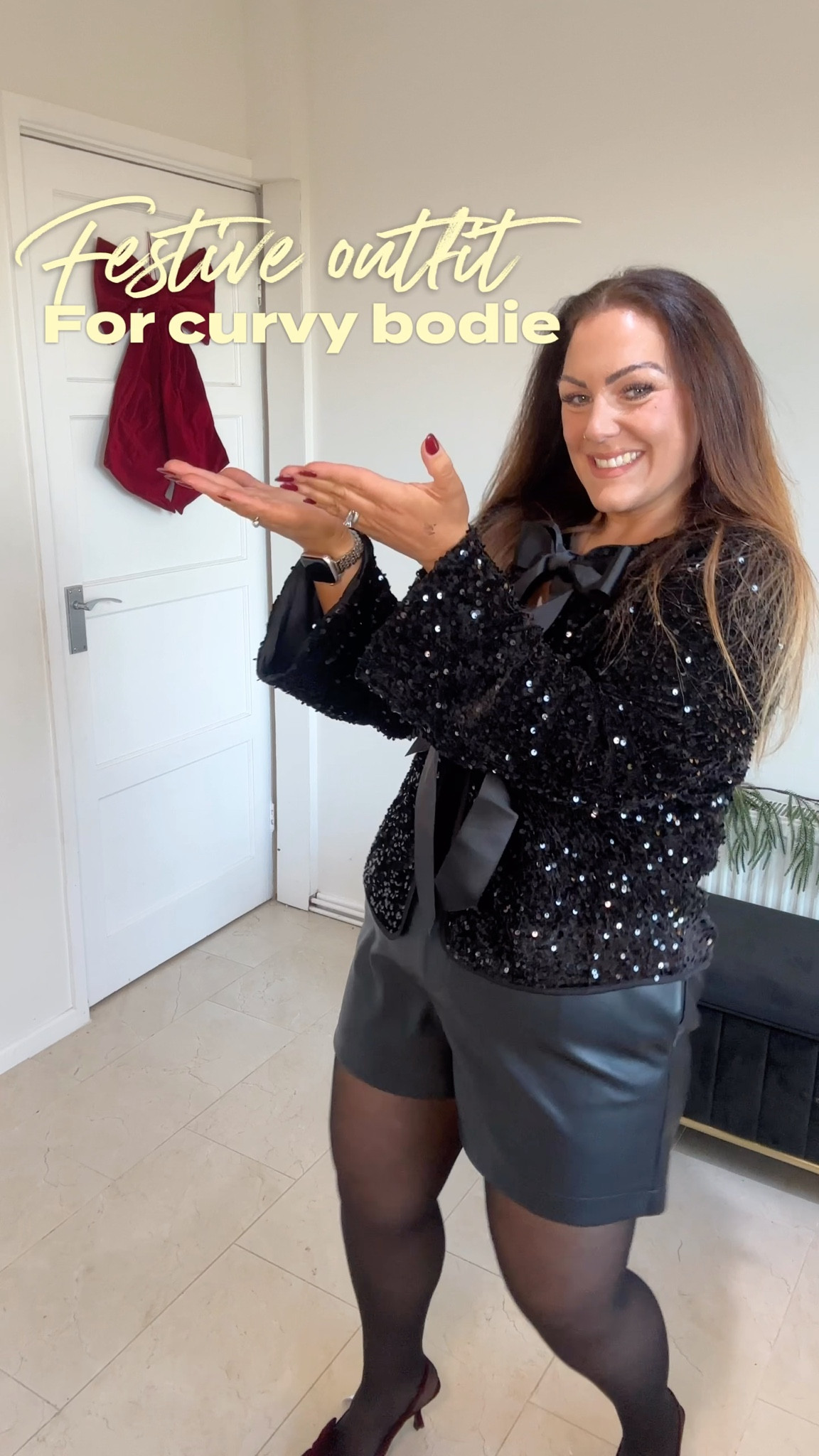 Festive looks for curvy bodies!! The bow shoes are LUSH!!! ❤️❤️