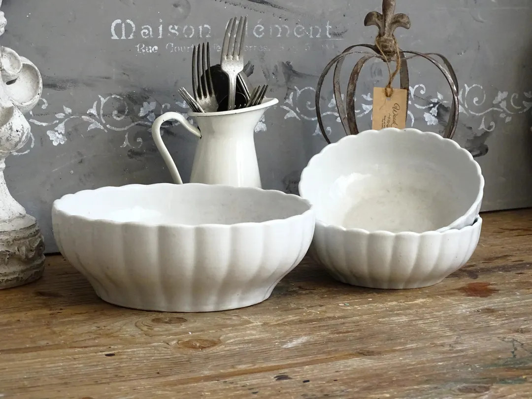 Large Antique Ironstone Serving Bowl With Scallops, Salad Bowl, Stoneware Transferware Dinnerware... | Etsy (US)