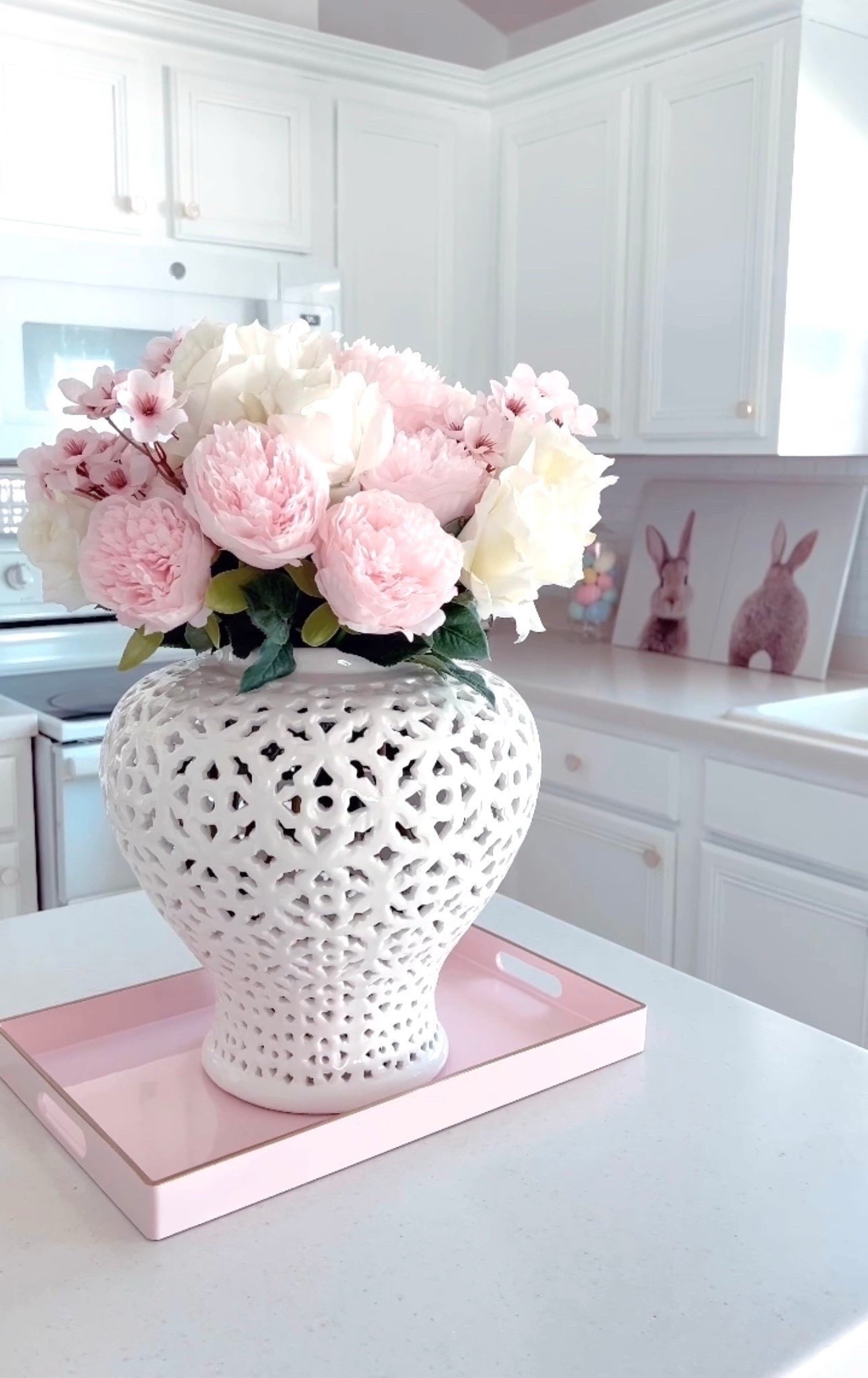 Loving these faux flowers I picked up from Amazon. They look great in my ginger jar.


Spring table | spring decor | Easter table | pastel plates | spring decor | bunny decor | early spring | Easter decorations | Easter decor | home decor | classic home | modern home | coastal home | preppy style | southern home | southern charm | southern living | spring decorations | spring style | spring  


#LTKSeasonal #LTKOver40 #LTKSaleAlert #LTKU #LTKHome #LTKfoodie #LTKmomlife