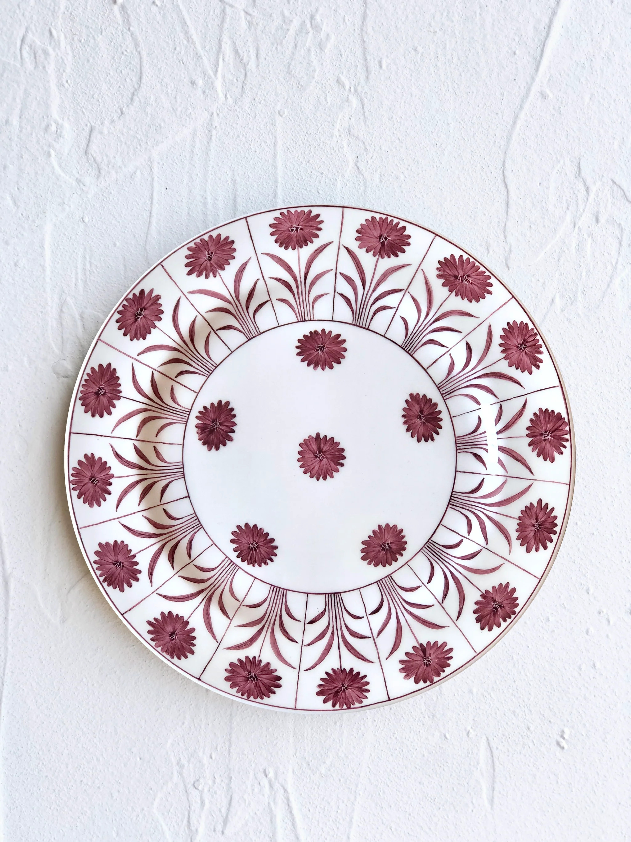 Amethyst Daisy Dinner Plate | the ARK elements