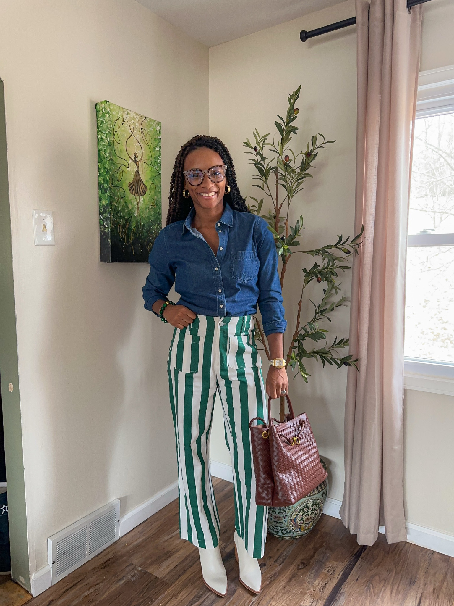 Eagles fan Super Bowl outfit without logos