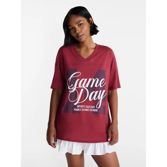 No Boundaries Oversized Graphic V Neck Football Tee, Women's XXS-XXL | Walmart (US)