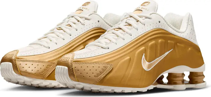 Shox R4 Sneaker (Women) | Nordstrom