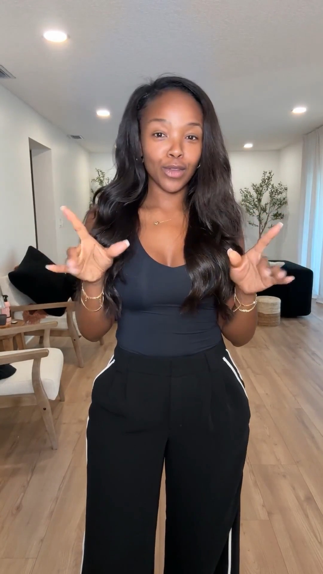 Tailored and polished — these @Express pinstripe pants give that clean, structured look you can wear from desk to dinner without changing a thing.

The length is perfect, the fit is flattering, and they add just the right amount of sophistication to a simple top.

📏 Sizing: Pants in 4 Long, Top in Small  
Measurements: 5'4", 138 lbs, 34D, 27" waist, 40" hips  

Express outfits, elevated trousers, workwear essentials, pinstripe pants styling, chic minimal outfits.

Follow me on Instagram and YouTube @kirasfashionfinds#LTKCyberWeek

Follow my LTK @kirasfashionfinds on the @shop.LTK app to view this post and get my exclusive app-only content!

#liketkit #LTKSaleAlert
@shop.ltk
https://liketk.it/5BkXC

#LTKgrwm #LTKootd