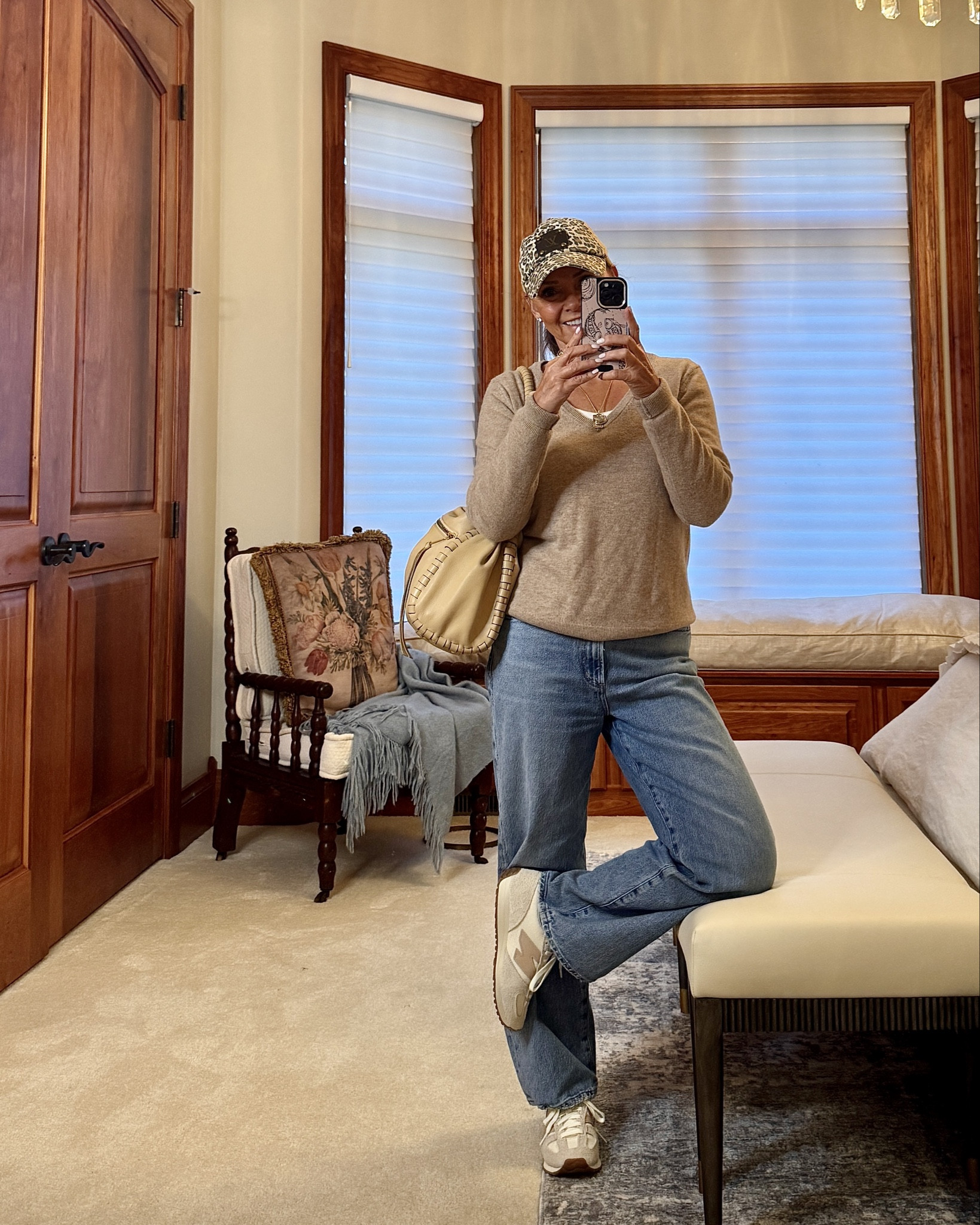 Fall outfit of the day
🍁cashmere crewneck sweater
🍁wide leg denim
🍁leather purse
🍁 neutral sneakers 
kimbentley, fall outfits, 

#LTKOver40 #LTKActive #LTKSeasonal