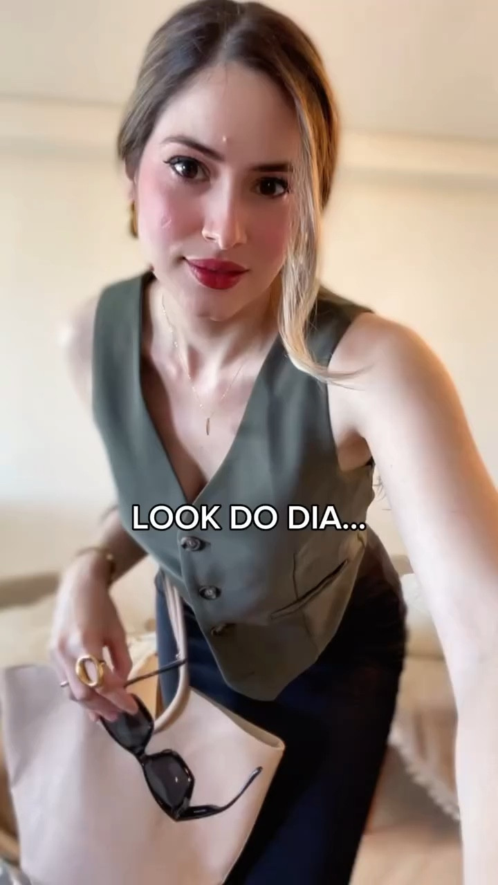 Registrado meu look do dia!✨ APROVADO?
🫶🏻Aproveitem para garantir descontos exclusivos usando meus cupons:

🏷️Riachuelo
Cupom: RCHLO481515AFL desconto 10% OFF
(Ácima de R$99 no site ou app)

🏷️ZZ’MALL
Cupom: ZZCUPOM5404
desconto de 10% OFF

#lookdodia #lookinspiração #estilo #fashion #moda #dicasdemoda #dicasdelooks 

STYLED BY @ailen.catto

#LTKmidsize #LTKstyletip #LTKbrasil