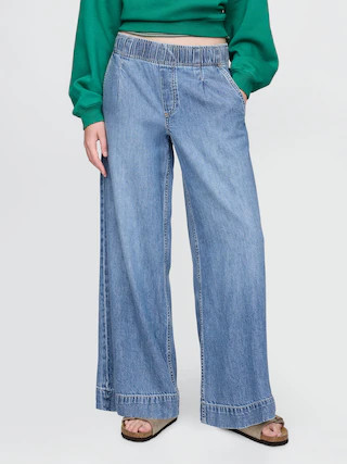Mid Rise UltraSoft Pleated Easy Baggy Jeans | Gap (US)