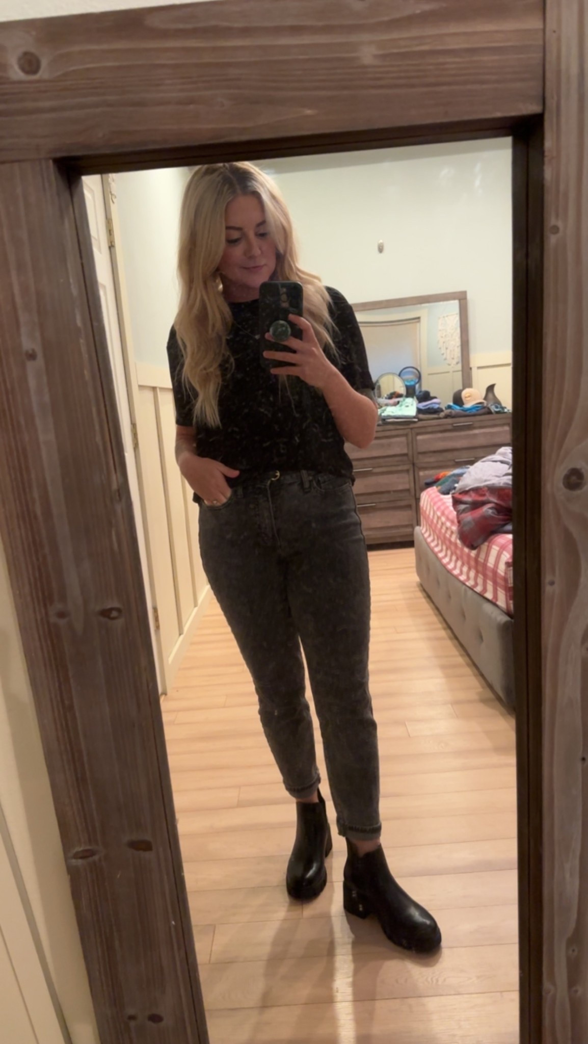 All black! 

#LTKFindsUnder50 #LTKStyleTip #LTKSeasonal