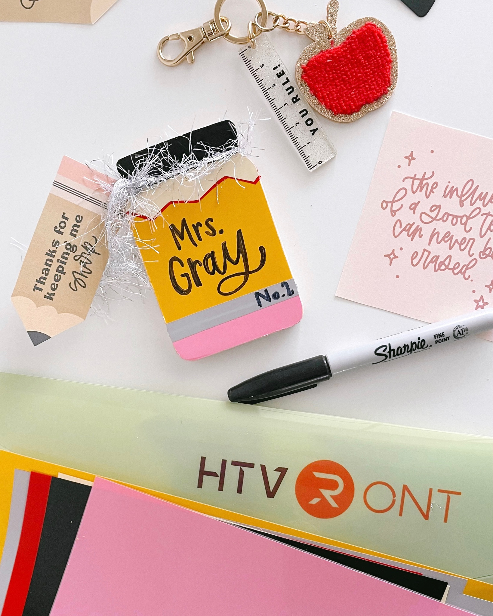 Craft idea for teacher

#LTKkids #LTKfamily #LTKSeasonal