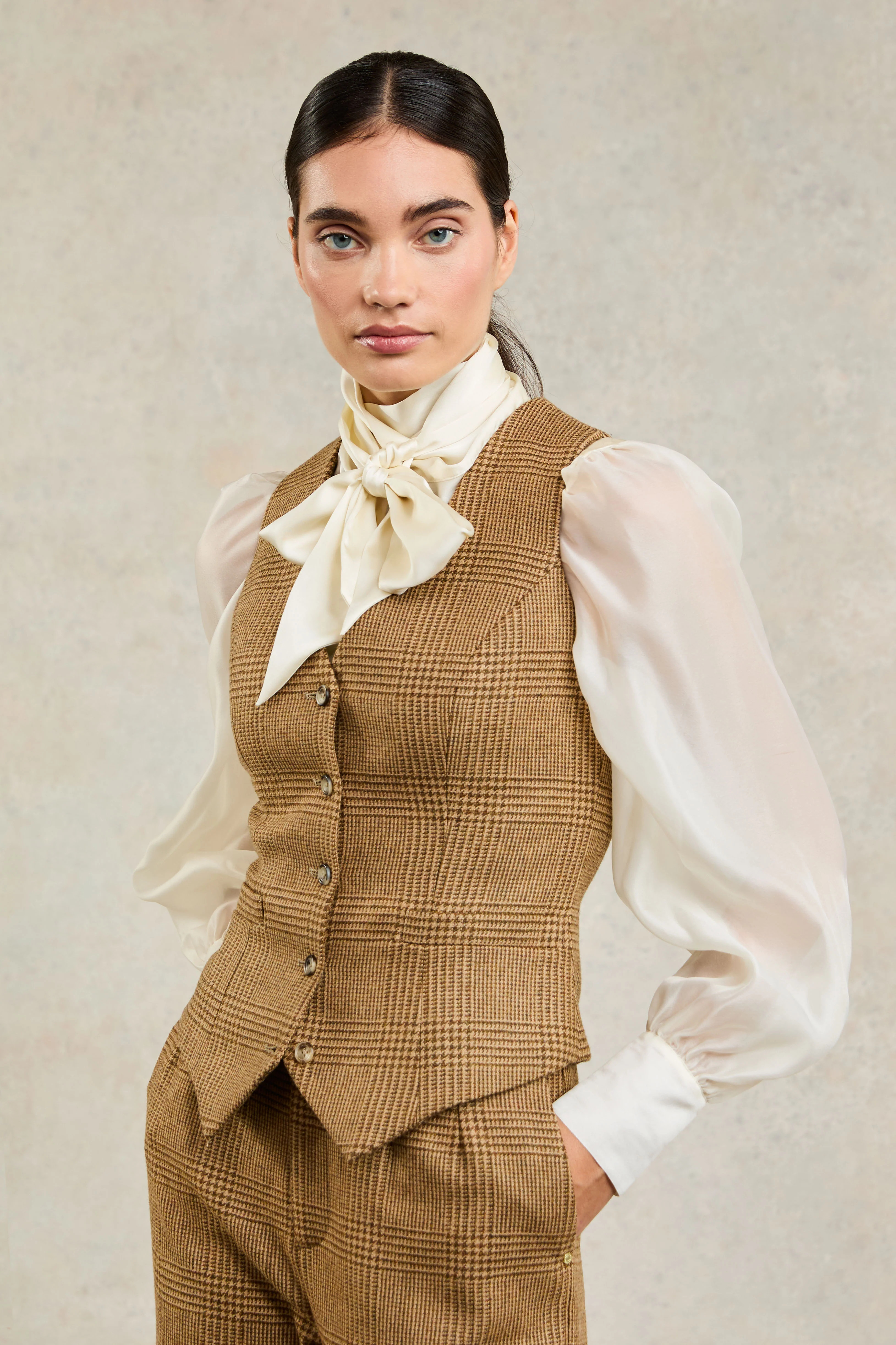 Hampton Waistcoat (Tawny) | Holland Cooper