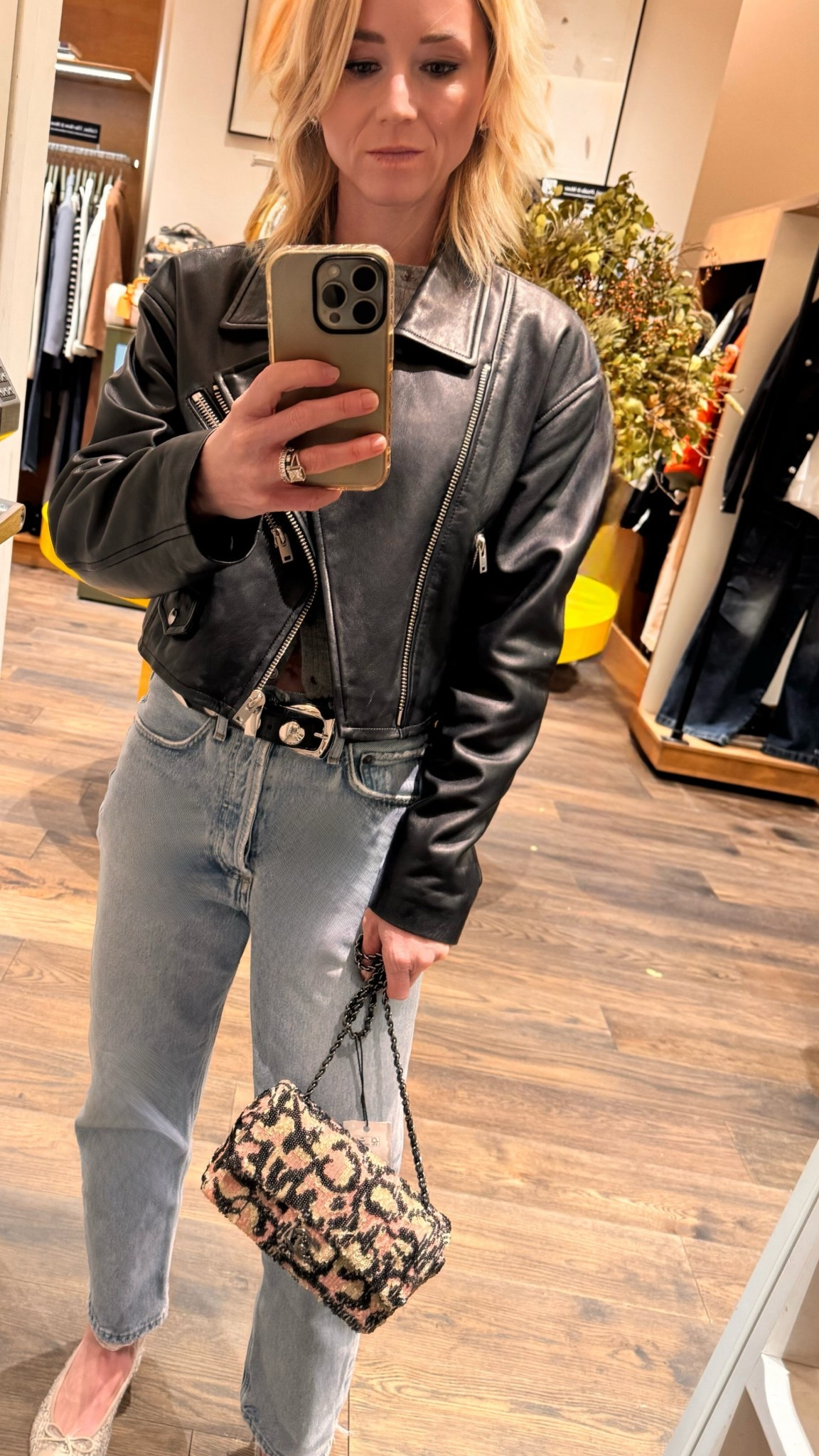 Styling Spring Denim! 👖
The classics still reign! Think classic straight-leg and tailored (non-distressed) styles in a variety of washes including dark, medium and light. Barrel and novelty denim are fun ways to add interest to your looks. An ecru pair adds contrast to black, gray and even burgundy. Linking my current favorites to wear now into warmer months.

#LTKootd #LTKSeasonal #LTKgrwm