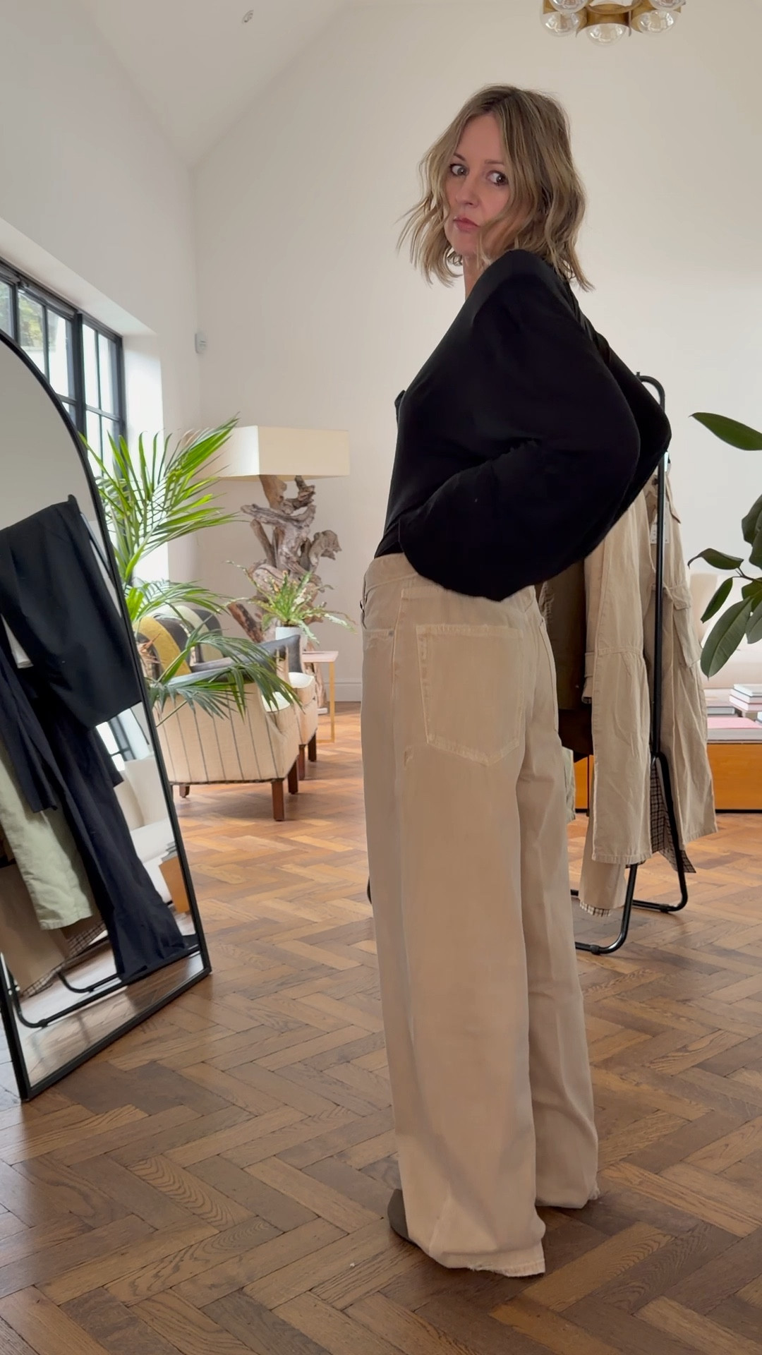 Zara New In Try-On | wearing a 10
In the jeans and M in the top | Beige Jeans | Mules | Shoulder Pad Top | Black Top | Baggy Jeans | Low Rise Jeans 

#LTKuk #LTKjeans #LTKdatenight