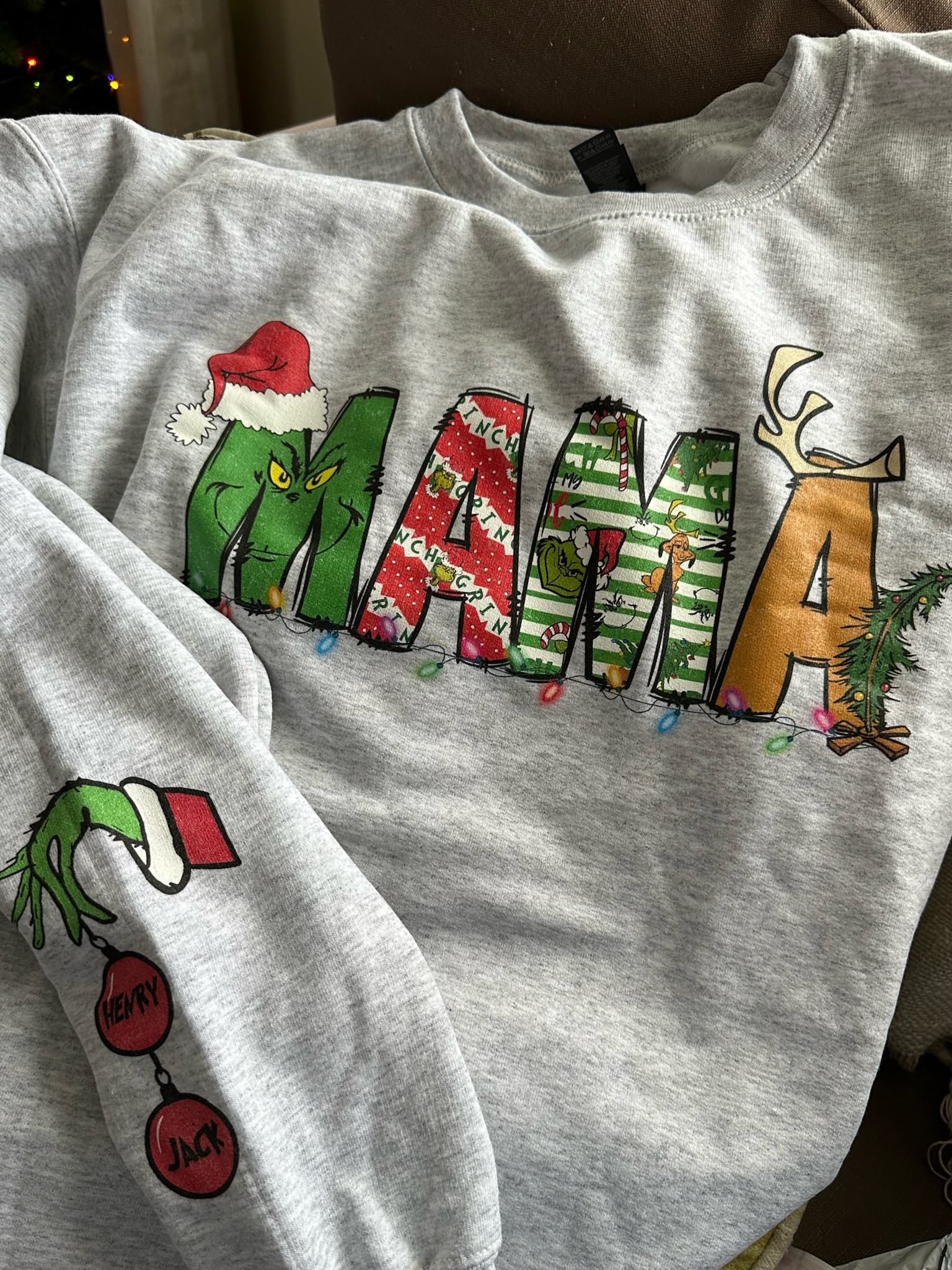 The CUTEST Grinch sweatshirt for mamas!

#LTKFamily #LTKHoliday #LTKSeasonal