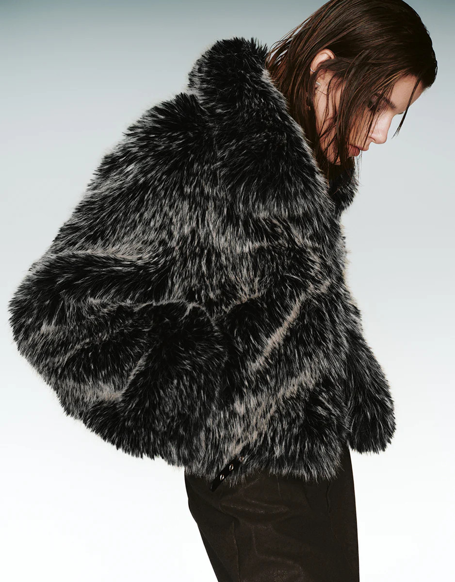Fluffy Straight Jacket | Urban Revivo
