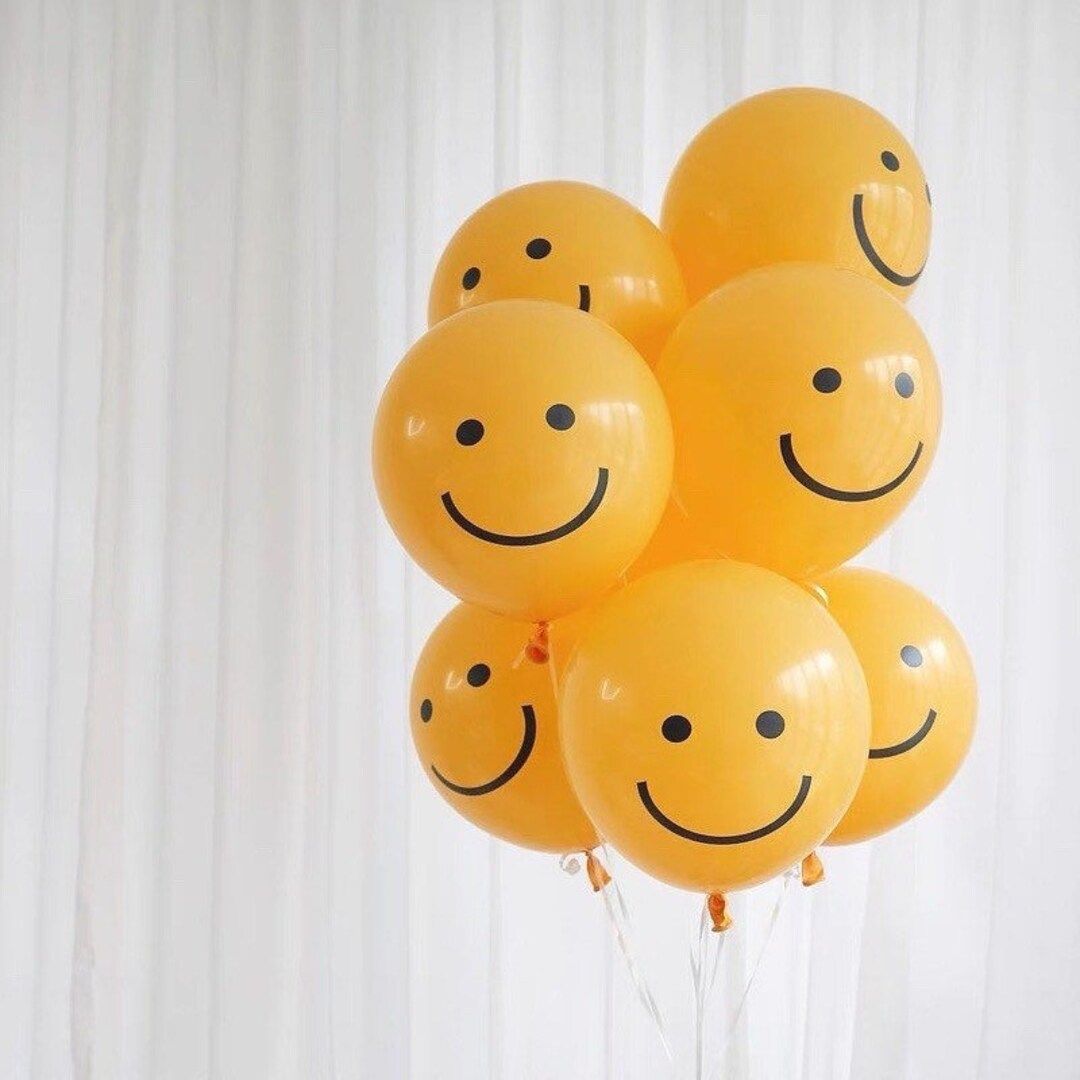 Smiley Face Balloons 12 Inch Set of 10 / Birthday Backdrop/ - Etsy | Etsy (US)